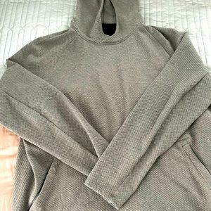 Men’s XL lululemon hoodie